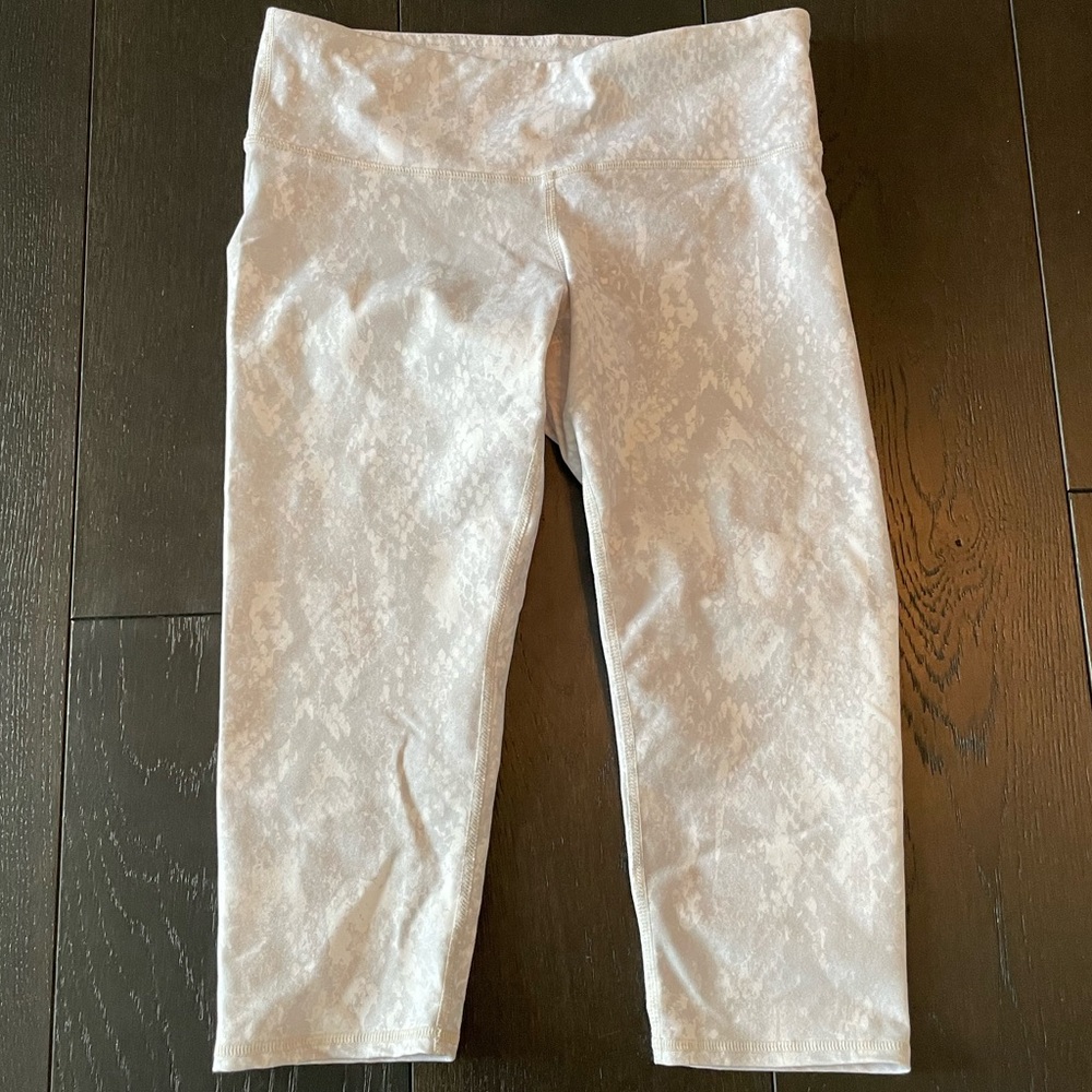 Alo Yoga High Wasted Cropped Yoga Pants - Size XS